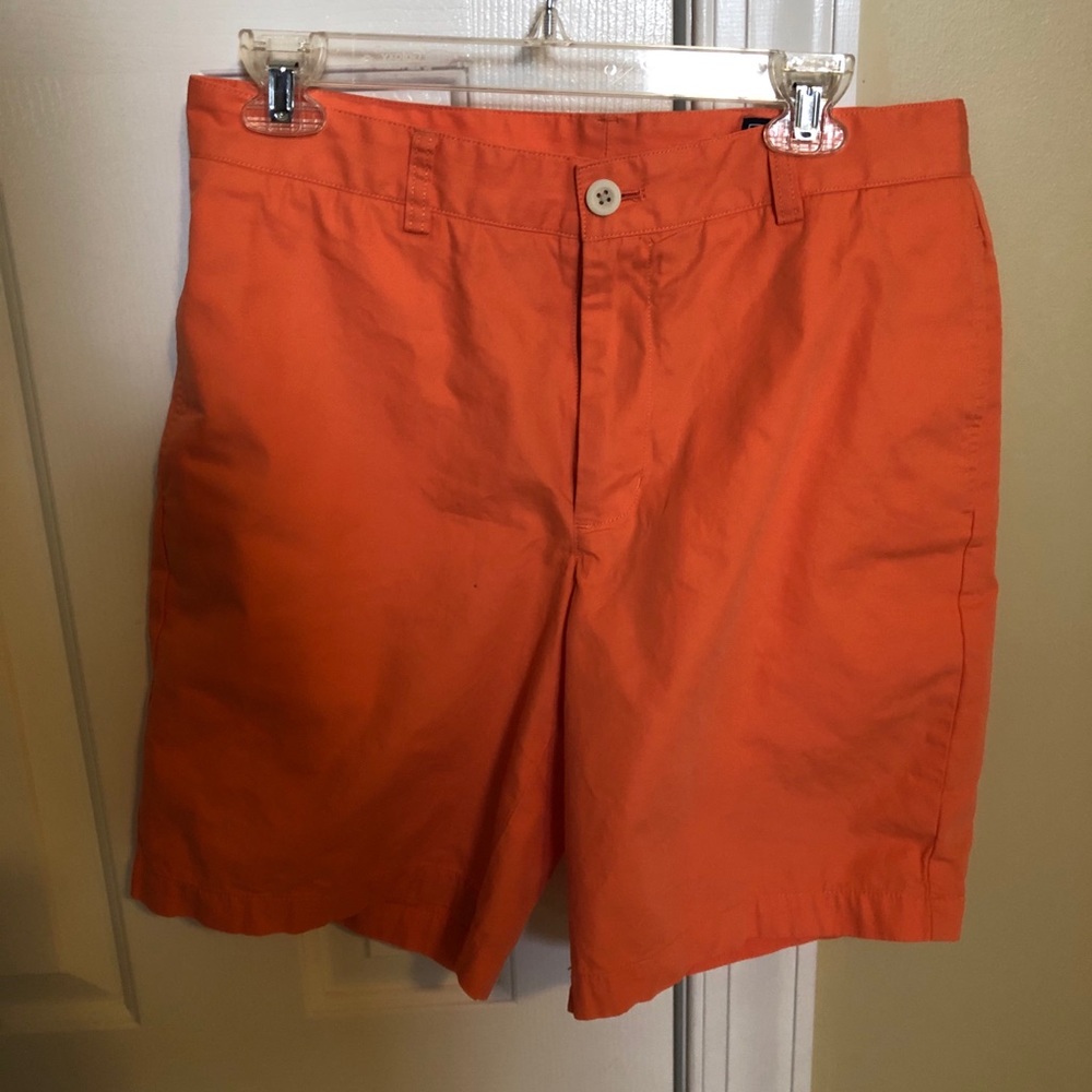Vineyard vines shorts size 32 9 inch inseam